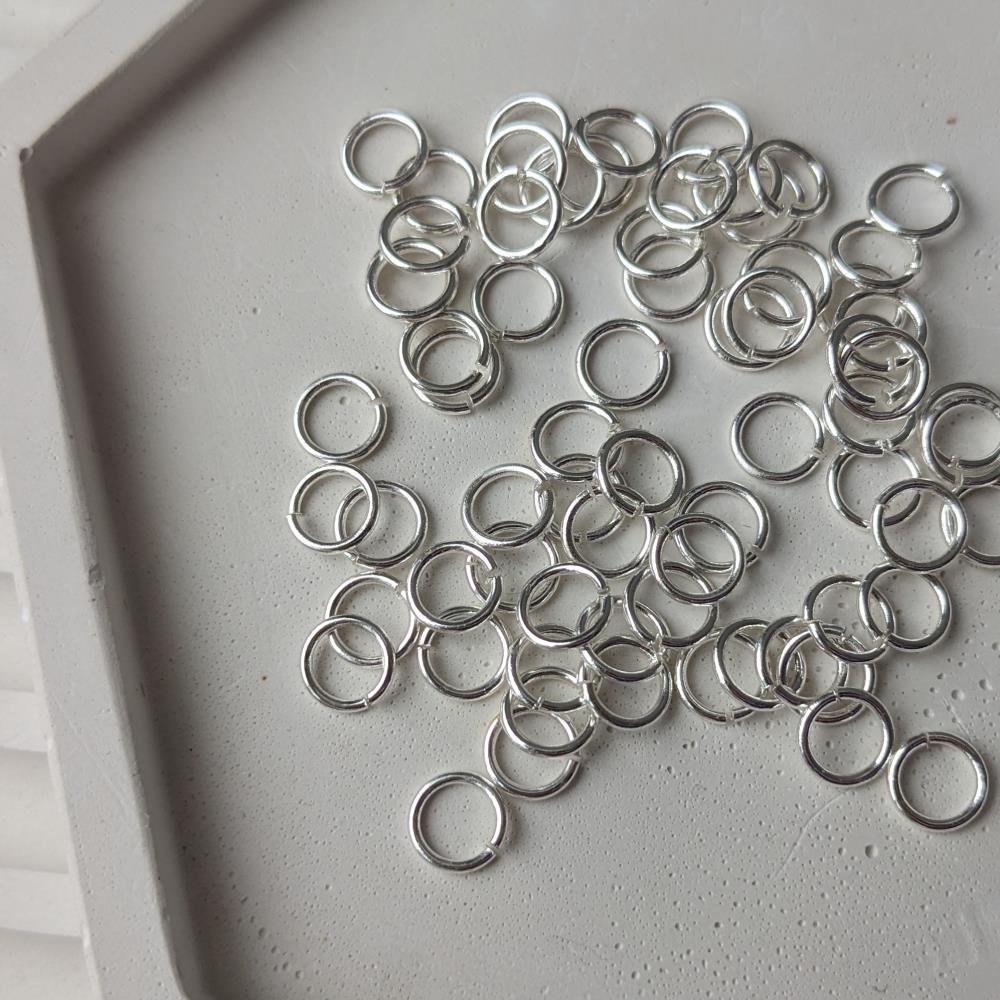Spojovací krúžok zo zliatiny Lux, 6 mm, strieborný
