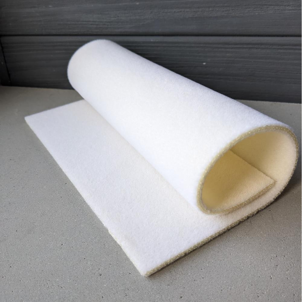 Podložka na korálkovanie 20*30 mliečna