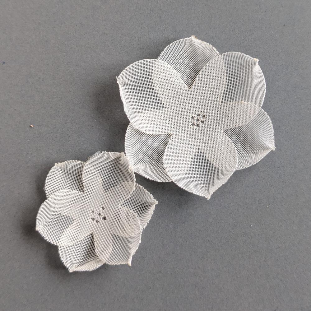 Biely šifónový kvet z marshmallow, 5 cm
