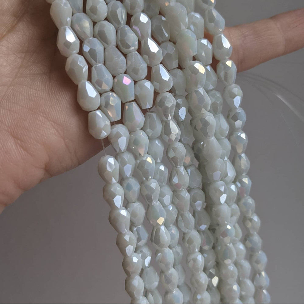 Krištáľová kvapka biela matná AB 6*8