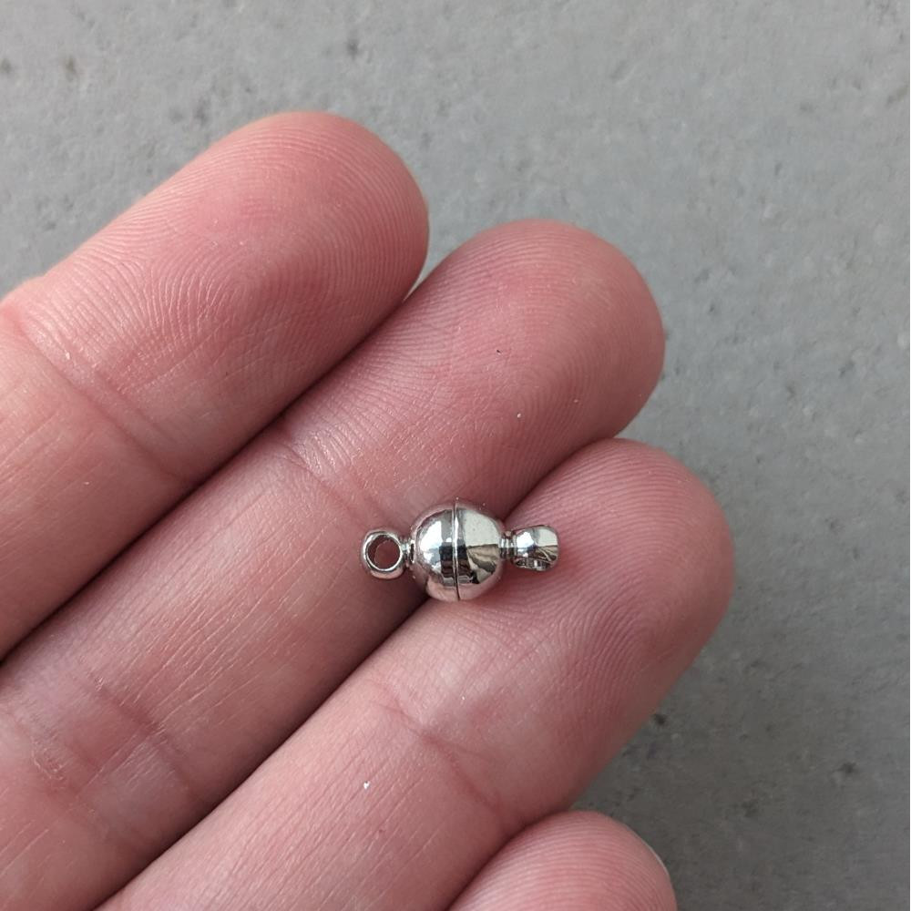 Magnetický guľový zámok 6 mm, oceľová farba.