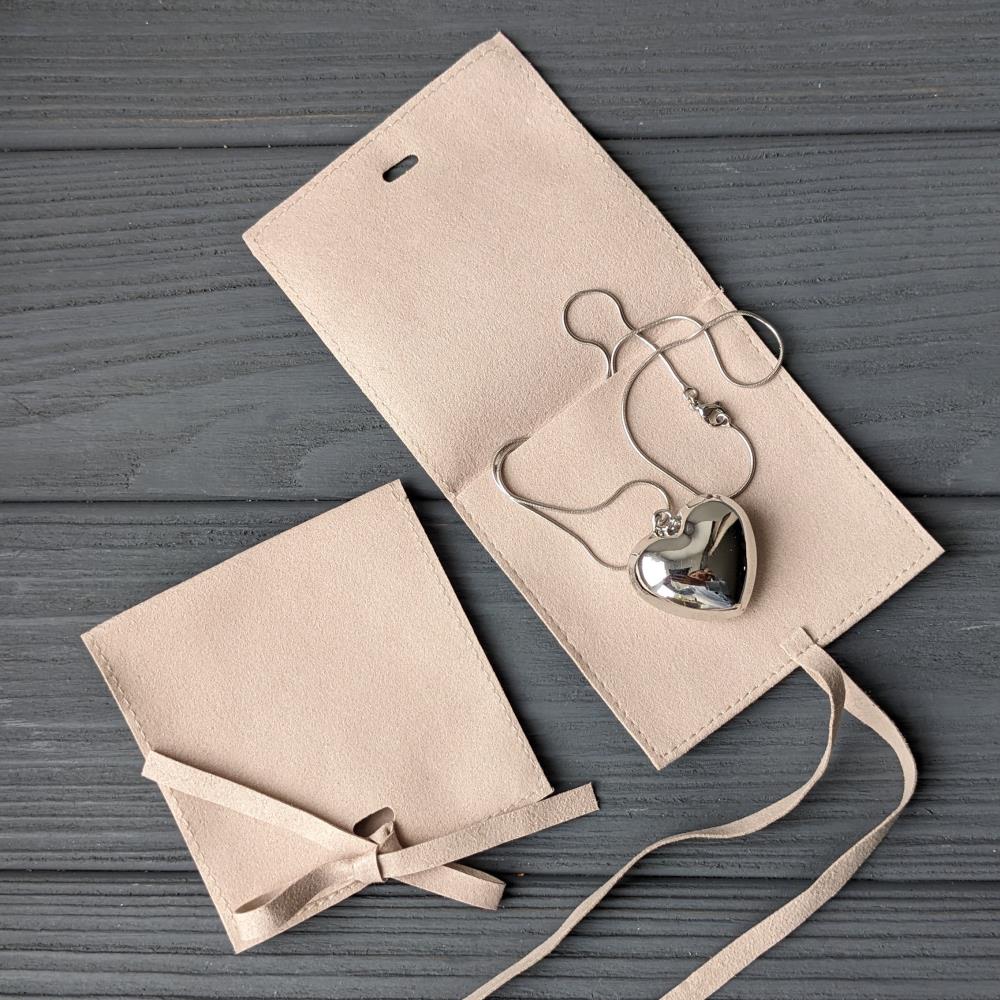 Darčeková obálka z mikrovlákna so zaväzovaním, 8*8 cm, béžová