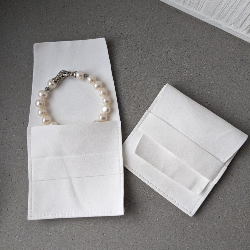 Darčeková obálka z mikrovlákna, 8*8 cm, biela