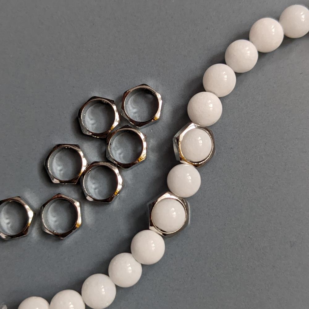 Šesťuholníkový obrys pre 6 mm korálku, luxusná legovaná oceľ