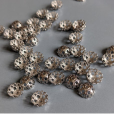 Čiapka z nehrdzavejúcej ocele s kvetinovým vzorom okrúhla 9 mm