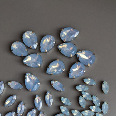 Drahokamová kvapka 13*18 modrý (mesačný) topás