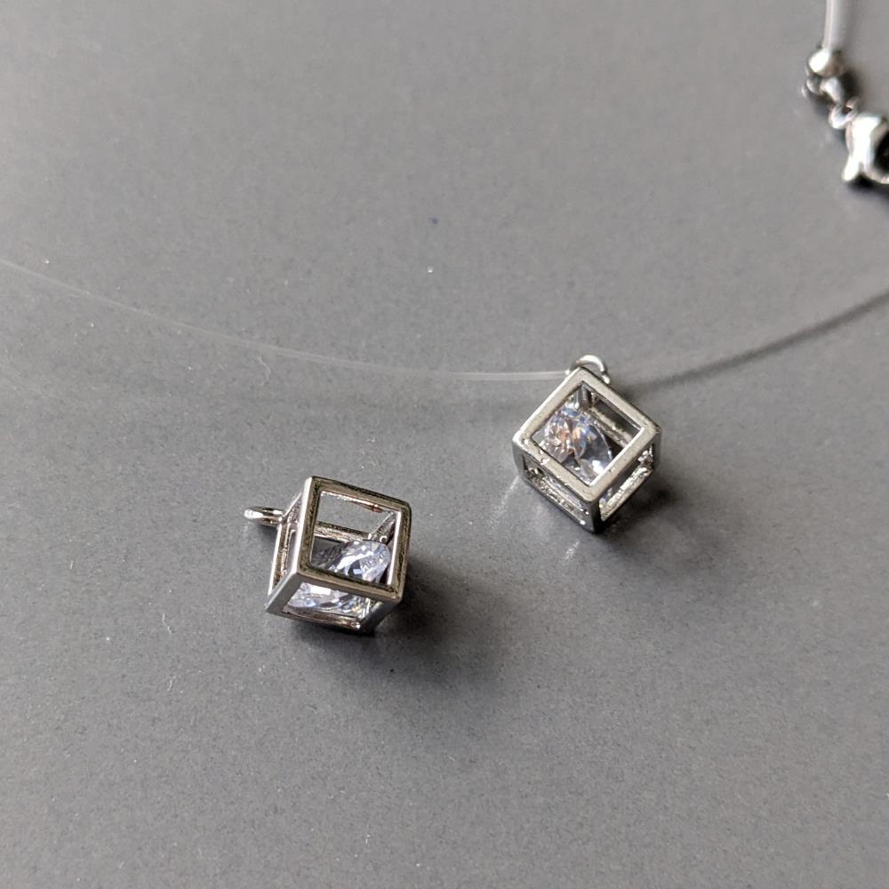 Kocka s kubickým zirkónom 11*11 mm ródium